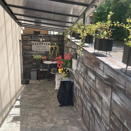 Apartmany I - Kafe Бойнице Экстерьер фото